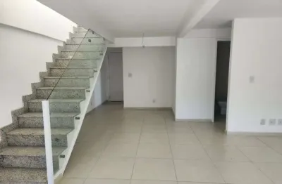 Belíssima cobertura a venda na rua monsenhor marques 46- pechincha -rj