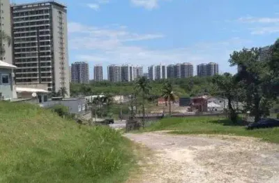 Amplo terreno 30000 metros quadrados na estrada dos bandeirantes- jacarepaguá - rj