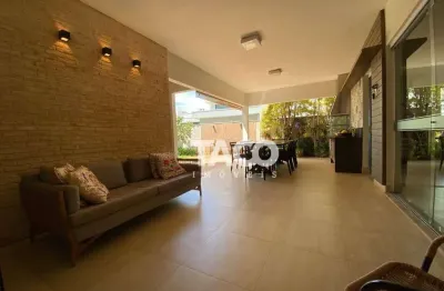 Casa à venda na Avenida dos Jardins, Jardins Gênova, Uberlândia