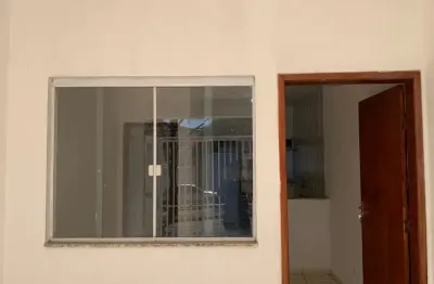 Lindo sobrado com 2 dormitórios no bairro nova sorocaba à venda