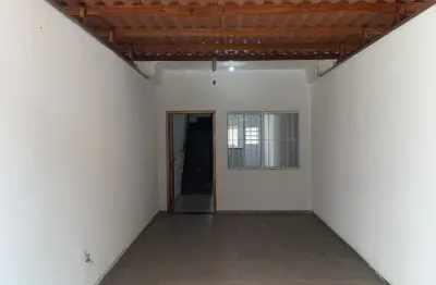 Lindo sobrado com 2 dormitórios no bairro nova sorocaba e 2 vagas na garagem