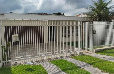 Casa com 3 quartos para alugar na Rua Tenente Manoel José dos Santos, 71, Vista Alegre, Curitiba
