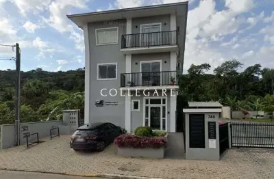 Apartamento em pirabeiraba, bem ventilado e móveis sob medida