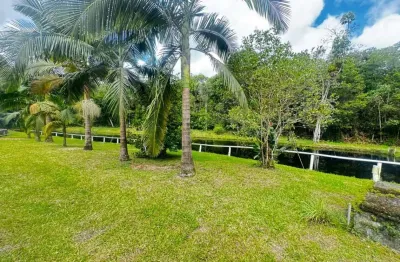 Refúgio perfeito! chácara de alto padrão com lago e piscina na chácara lucel – itanhaém/sp