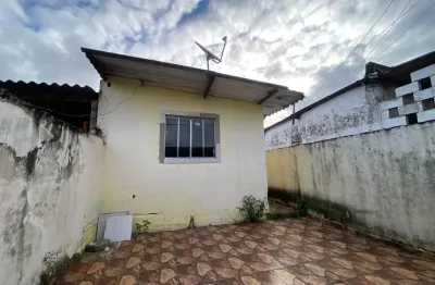 Casa simples com potencial abaixao do valor de mercado, oportunidade única !