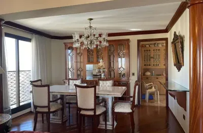 Apartamento 276 m2 á venda - 3 dormitórios sendo 2 suítes e 3 vagas