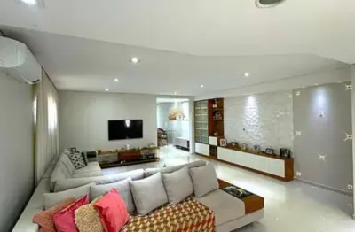 Casa em condomínio 310m2 - 4 quartos com 2 suítes - jardim prudência