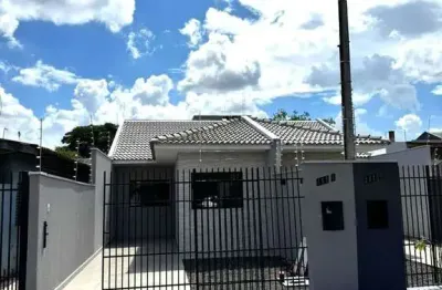 Casa nova a venda no jardim universal, próximo a mercado, escolas, igrejas e comércio em geral. 
casa em construção.