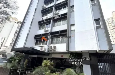 Sala comercial em área médica. ideal para consultório e atendimento.
próximo ao hospital maringá. no centro.