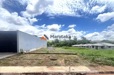 Terreno a venda  no Jd Campos, com construção ao lado. 
Próximo a Igreja e arena de futebol e beach tênis.