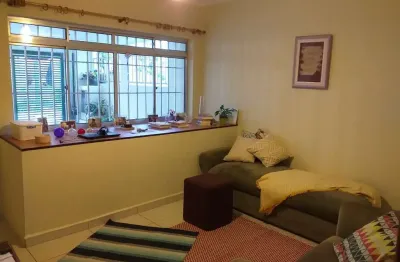 Casa com 3 quartos à venda na Rua São João Del Rei, --, Jardim da Glória, São Paulo por R$ 875.000