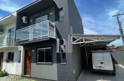 Quer comprar o melhor sobrado do condomínio? entre em contato e conheça esse imóvel á venda, centro