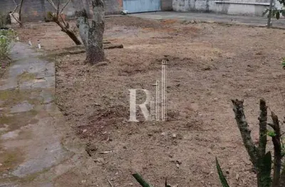 Amplo e ótimo terreno de mais de 450m², 15x30, disponível para venda no bairro universitário, tijuc