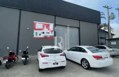 Galpão de 750m²  para locação em frente a br 101,  praça, tijucas, sc