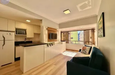 Apartamento à venda bem iluminado, revitalizado e com infra!!!