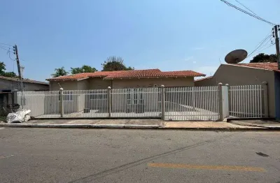 Casa com 3 quartos à venda na Rua E-5, 121, Jardim Nossa Senhora Aparecida, Cuiabá