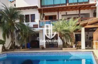 Casa com 3 quartos à venda na Rua Dom Viçoso, Alto dos Passos, Juiz de Fora