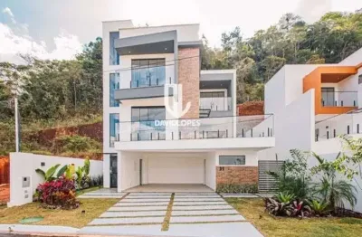 Casa com elevador - cond. fechado - 3 suítes - 320m² - 2 vgs - venda - juiz de fora - mg