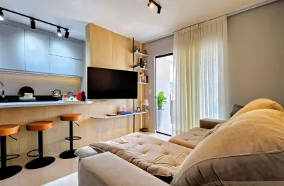 Apartamento semimobiliado com 2 suítes no lago moraine em itajaí sc.