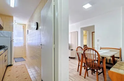 Apartamento com 1 quarto no centro de balneário camboriú e em rua reta ao mar.