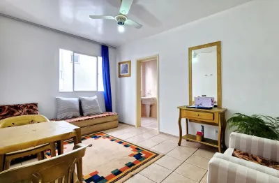 Apartamento com 1 quarto  no edifício iris, quadra mar no centro de balneário camboriú - sc