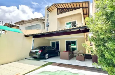 Casa duplex com 240m2, 4 suítes, porteira fechada, na cidade dos funcionários