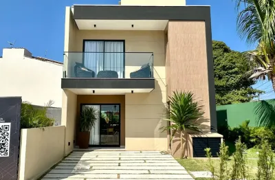 Casa duplex em condomínio com 104m2, 3 suítes, 2 vagas e lazer completo no josé de alencar