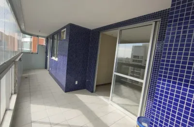 Amplo apartamento em localização privilegiada praia da costa