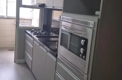 Localizado no coração do centro de são leopoldo, este apartamento padrão de 2 quartos é a opção ideal para quem busca uma moradia acessível e bem localizada.