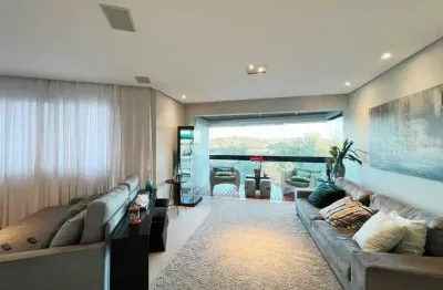 Apartamento com 3 suítes reformado com vista única no bairro notre dame!