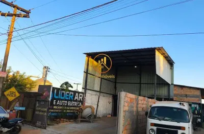 Casa com 3 quartos à venda no Setor Central, Vianópolis 