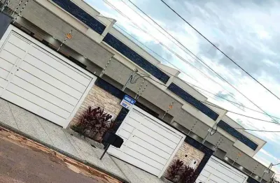 Casa com 3 quartos à venda na Avenida Boaz Marques da Silva, 1, Setor Cristina II Expansão, Trindade