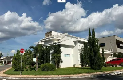 Casa com 5 quartos à venda na Rua Madri 9, 1, Jardins Madri, Goiânia