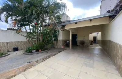 Casa com 3 quartos à venda na Rua Presidente Heuss, 1, Jardim Presidente, Goiânia