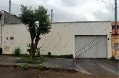 Casa com 3 quartos à venda na Rua 10, 1, Jardim Clarissa, Goiânia