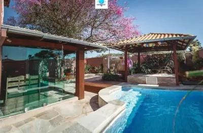 Casa com 4 quartos à venda no Centro, Pirenópolis 