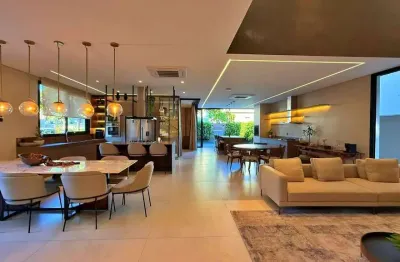 Sobrado em frente ao lago com 4 quartos, 452 m² à venda no condomínio mirante do lago