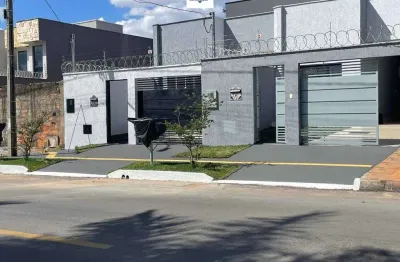 Casa com 3 quartos à venda na Avenida Benedito Gonçalves de Araujo, 1, Residencial Flamingo, Goiânia