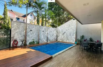 Casa com 5 quartos à venda na Rua Lago 1, 1, Chácaras Maringá, Goiânia