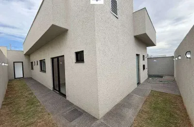 Casa em condomínio – 3 suítes no parque ville pinheiros – aparecida de goiânia/go