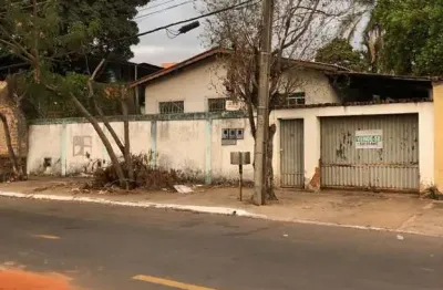 Casa com 3 quartos à venda na Rua Colônia, 1, Jardim Novo Mundo, Goiânia