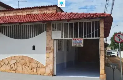 Casa ampla e bem localizada – alto da vila redenção | goiânia-go