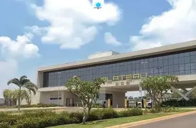 Terreno em condomínio fechado à venda na Rua Cn8, 1, Parque Cidade, Goiânia