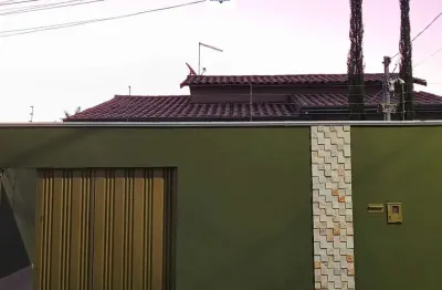 Casa com 3 quartos à venda na Rua 2-B, 1, Setor Garavelo, Goiânia