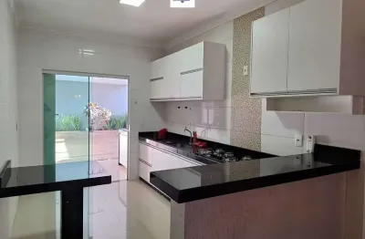 Casa com 3 quartos à venda na Avenida Baffin, 1, Moinho dos Ventos, Goiânia
