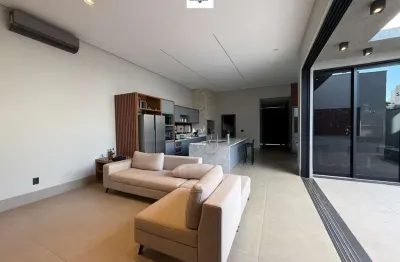 Casa com 4 quartos à venda na Rua do Acesso A, 1, Residencial Goiânia Golfe Clube, Goiânia