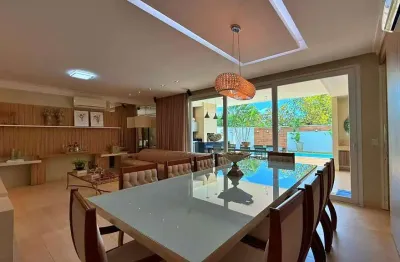 Sobrado 4 Suítes, 296 m² Semi Mobiliado à Venda no Condomínio Mirante do Lago