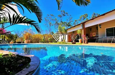 Chácara Quintanas do Lago, 5 Suítes, Mobiliada e Decorada à Venda