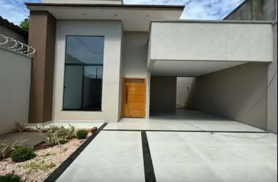 1096 - Casa  com 3 quartos, sendo 1 suíte, 2 banheiros social, 3 vagas de garagem, à venda 214,50m²
