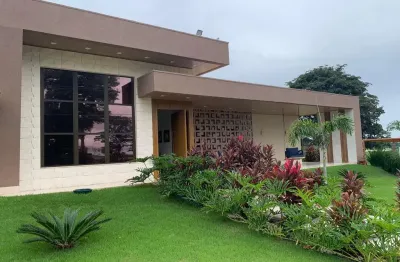 CONDOMÍNIO FLORESTAL FLORATA À VENDA - 4 SUÍTES, MOBILIADA, PISCINA AQUECIDA E LOTE 2.100 m²